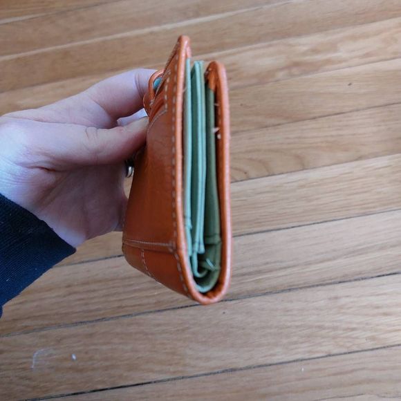 Floral Fossil Wallet, Genuine Leather Bi-Fold EUC - Picture 4 of 9